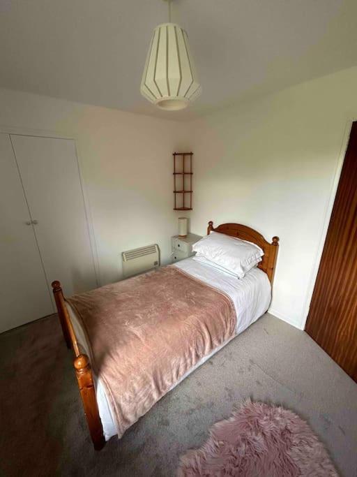 Wooden Cottage With Lake View Enniskillen Luaran gambar
