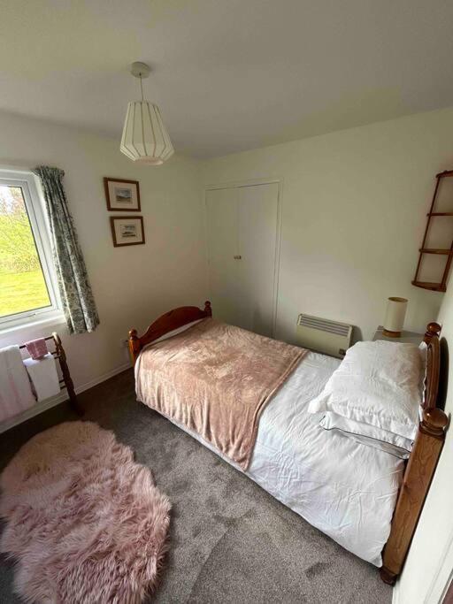 Wooden Cottage With Lake View Enniskillen Luaran gambar