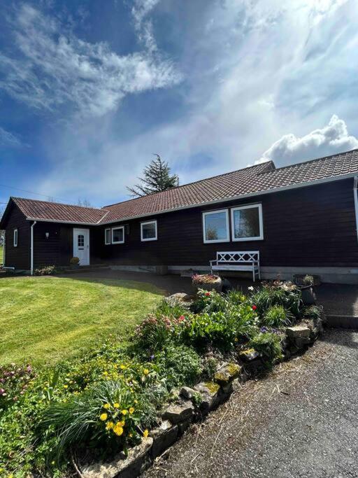 Wooden Cottage With Lake View Enniskillen Luaran gambar